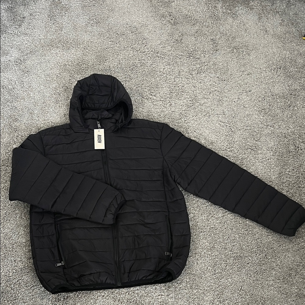Men's Black Hooded Puffer Jacket